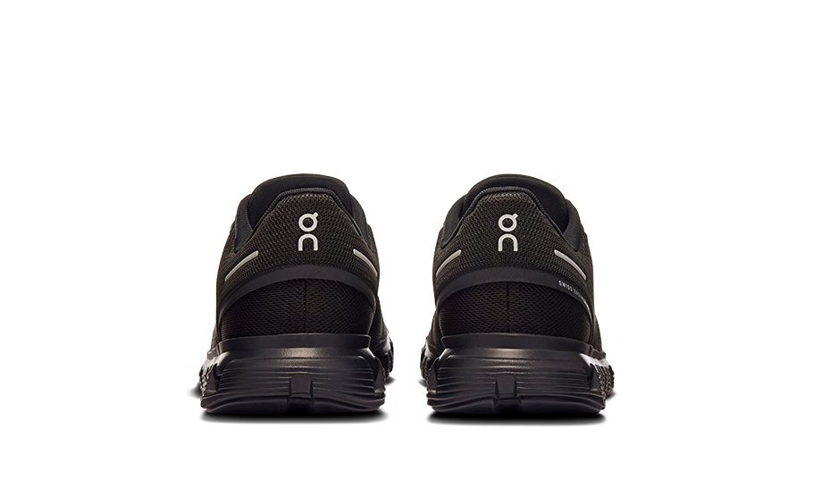 On Running Cloud 6 Black/Schwarz Damen