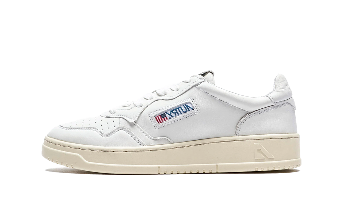Autry Medalist Leather Low White (Women's)