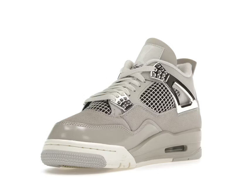 Air Jordan 4 Craft Frozen Moments